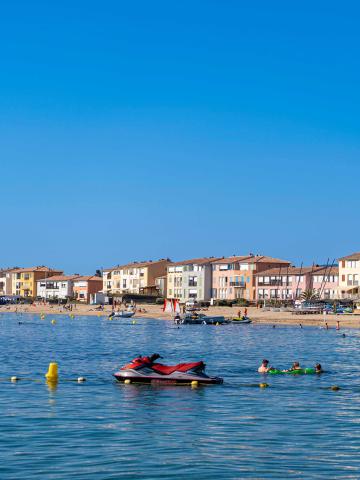 Balade Bateau Sur Les Flots De Port Grimaud Grimaud Tourisme Le