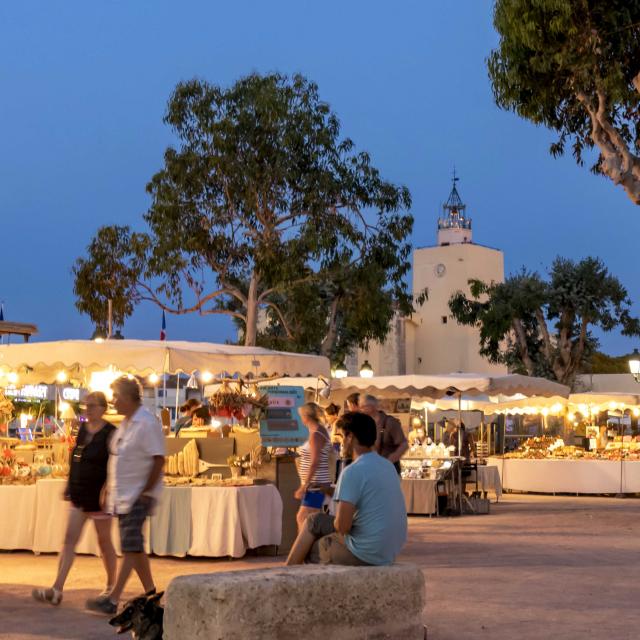 Marche Nocturne Port Grimaud Cote D Azur (3)