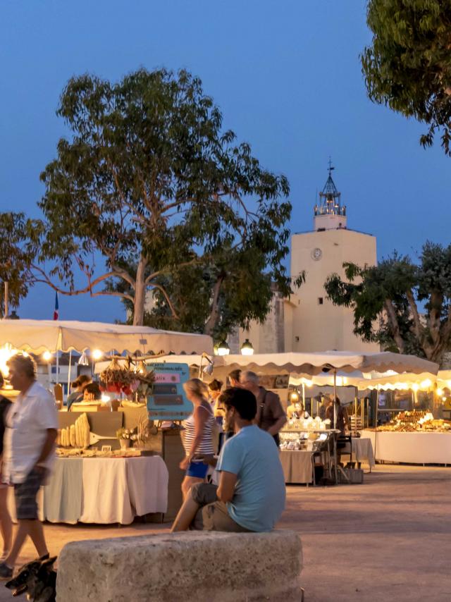 Marche Nocturne Port Grimaud Cote D Azur (3)