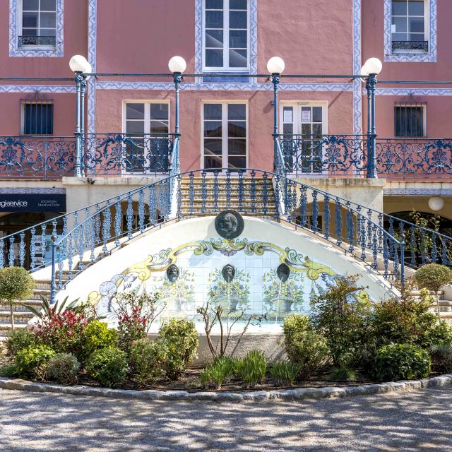 Fontaine Magistrale Port Grimaud 2 (4)