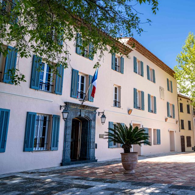 Mairie De Grimaud (2)