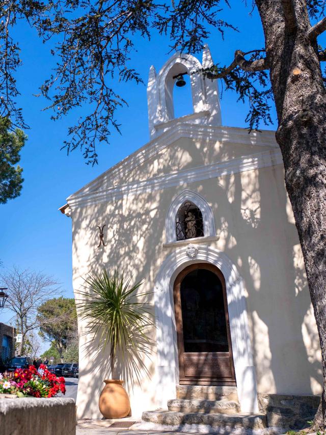 chapelle-saint-roch-grimaud-var-8.jpg