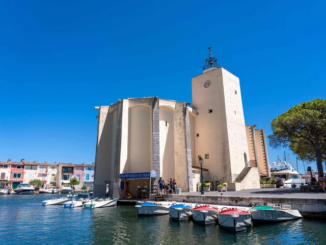 Eglise Port Grimaud (15)