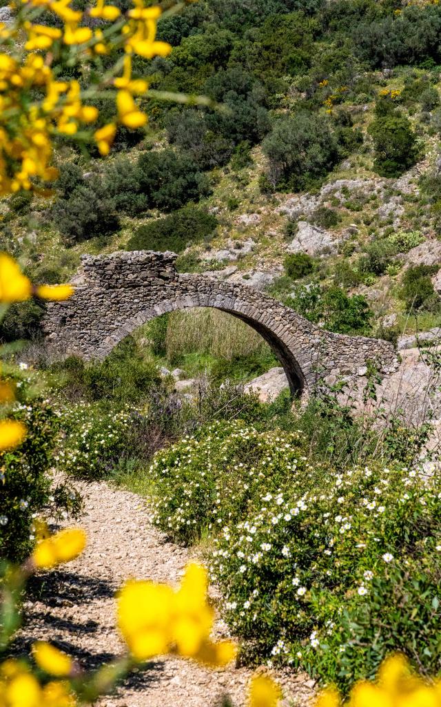 pont-des-fees-grimaud-var-20.jpg