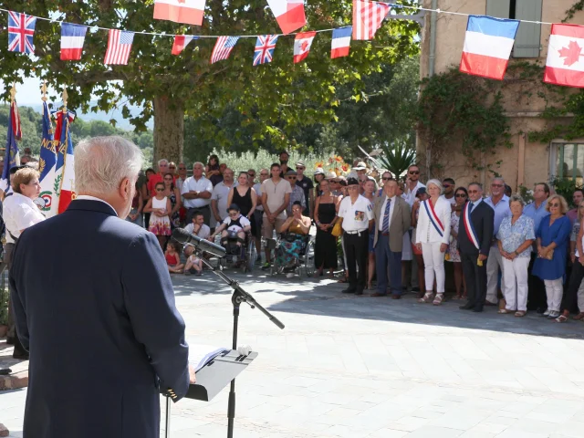 ceremonie-15-aout-grimaud-1.jpg