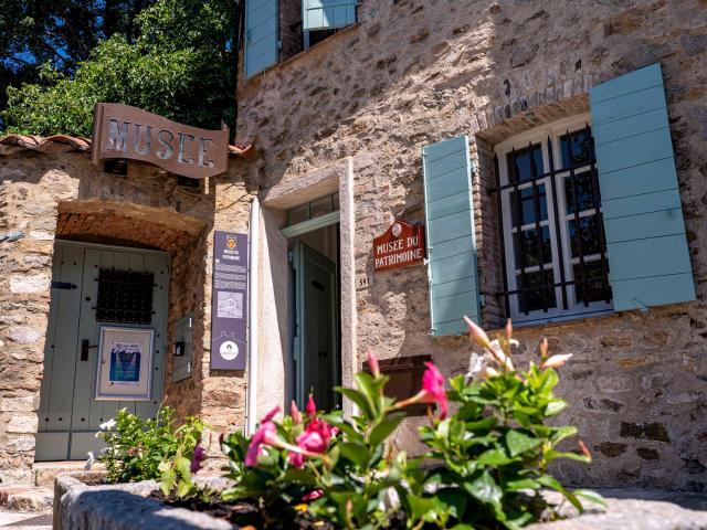 musee-patrimoine-grimaud-provence-13.jpg