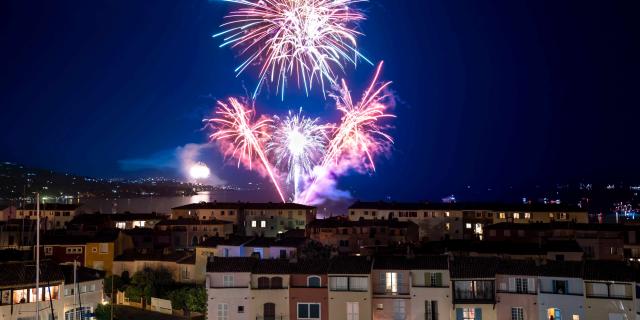 feu-artifice-15-aout-grimaud-6.jpg