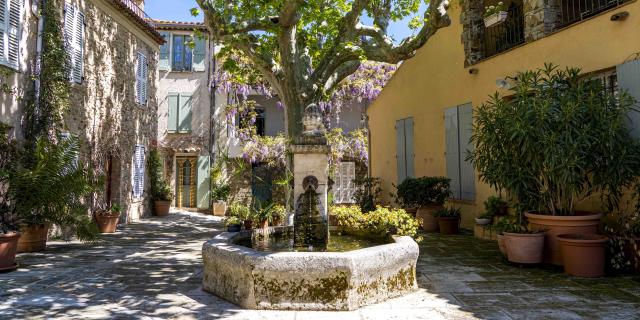 Grimaud Village Historique Var 90