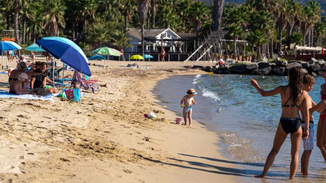 Plage Port Grimaud Cote D Azur 13