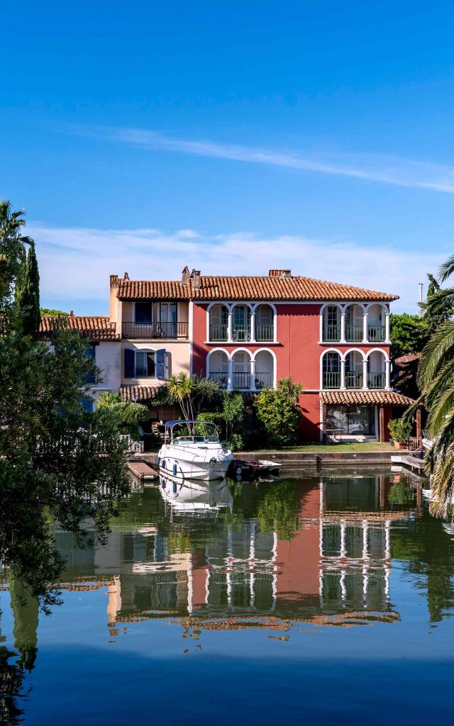 Port Grimaud Cite Lacustre Cote D Azur 68