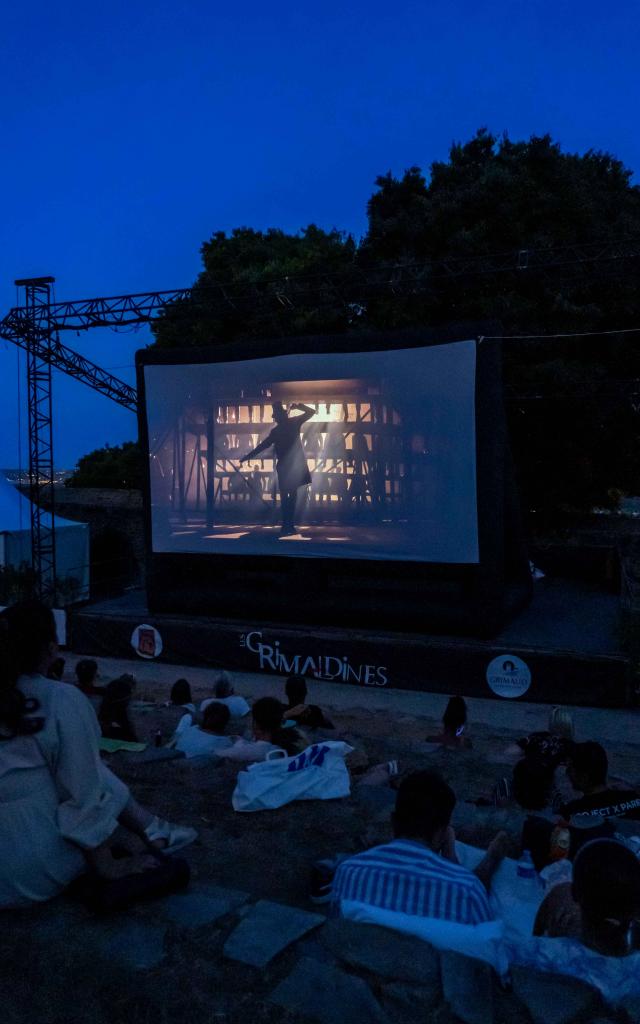 Cine Au Chateau Grimaud 1