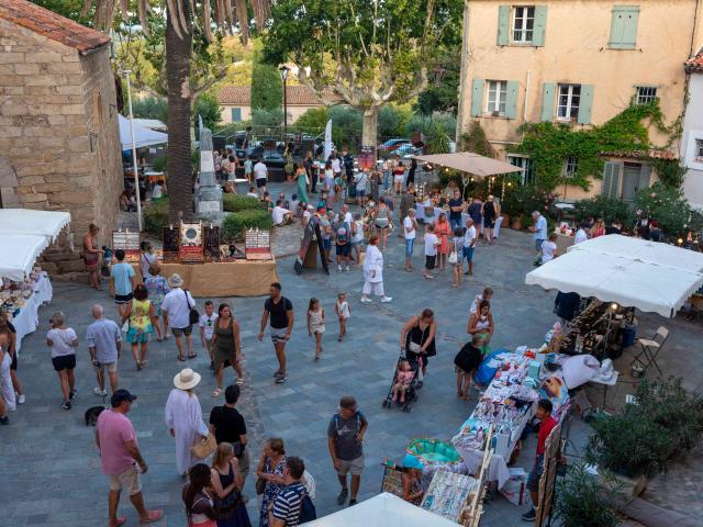 Fete Village Grimaud Var 32