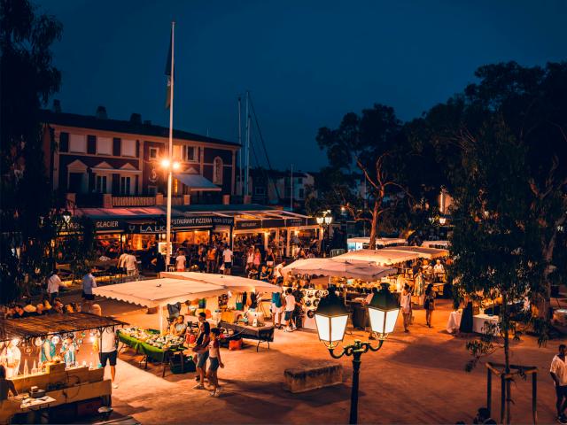 Marche Nocturne Port Grimaud Cote D Azur 16