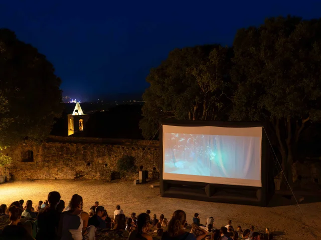 Cine Chateau De Grimaud 1